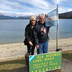 Meet your Posher, Larraine